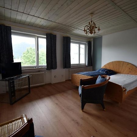 Ferienwohnung Osterfeld ガルミッシュ・パルテンキルヒェン エクステリア 写真